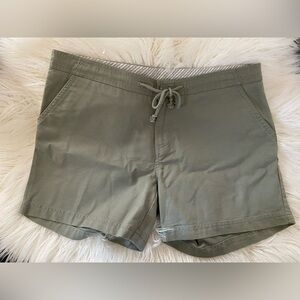 Alpine Sage Green Women's Cargo Shorts